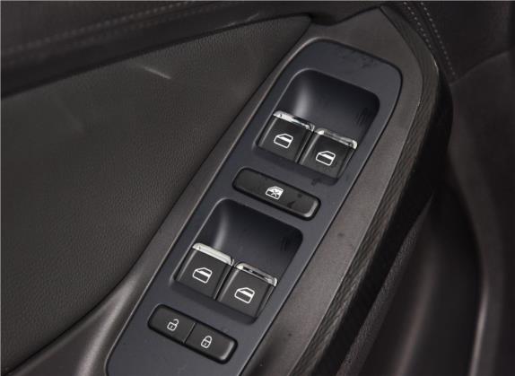 瑞虎5x 2019款 HERO 1.5L 手动时尚版 车厢座椅   门窗控制