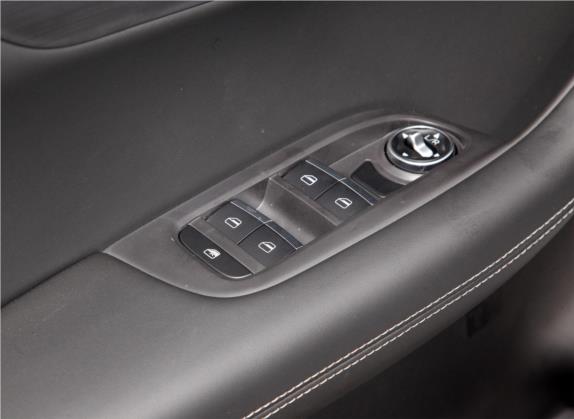 瑞虎5x 2020款 1.5L CVT时尚版 车厢座椅   门窗控制