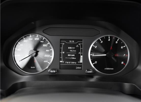瑞虎5x 2020款 1.5L 手动都市版 中控类   仪表盘