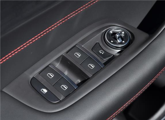 瑞虎5x 2020款 高能版 1.5T CVT高能5号 车厢座椅   门窗控制
