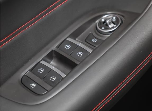 瑞虎5x 2021款 高能版 1.5T CVT豪华版 车厢座椅   门窗控制