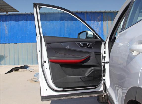 瑞虎5x 2022款 超级英雄版 1.5L CVT豪华型 车厢座椅   前门板