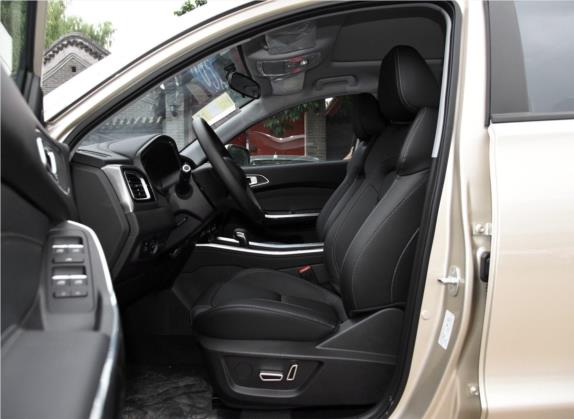 瑞虎8 2018款 1.5TCI 自动豪华型 5座 车厢座椅   前排空间
