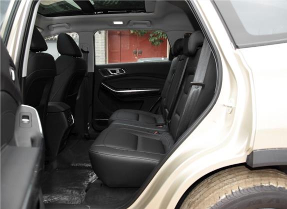 瑞虎8 2018款 1.5TCI 自动豪华型 5座 车厢座椅   后排空间