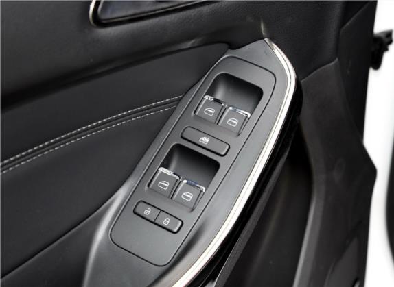瑞虎8 2018款 1.5TCI 手动尊贵型 5座 车厢座椅   门窗控制