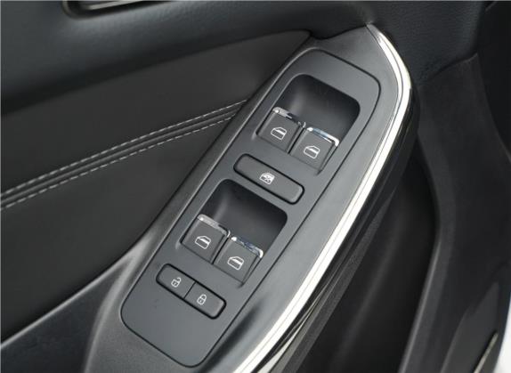 瑞虎8 2018款 1.5TCI 自动尊贵型 7座 车厢座椅   门窗控制