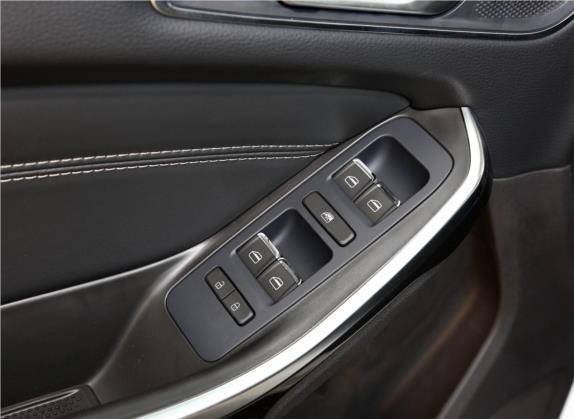 瑞虎8 2018款 1.5TCI 自动特供版 5座 车厢座椅   门窗控制