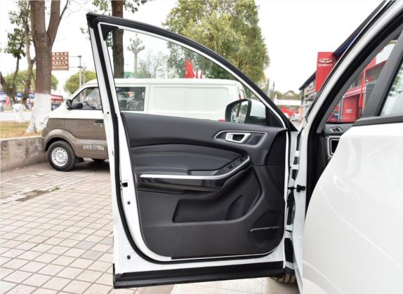 瑞虎8 2018款 1.5TCI 手动特供版 7座 车厢座椅   前门板