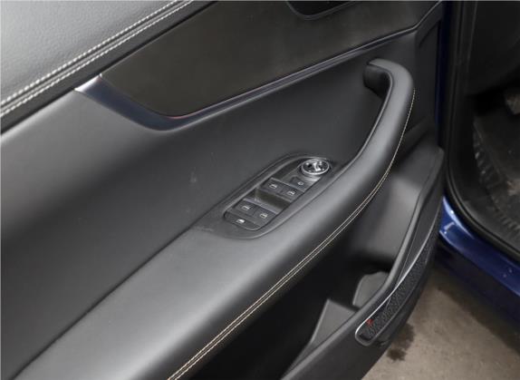 瑞虎8 2019款 1.5TCI 手动精英型 车厢座椅   门窗控制