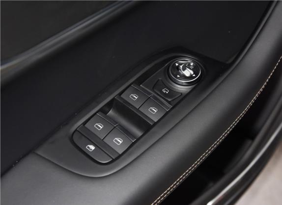 瑞虎8 2019款 1.5TCI 自动精英型 车厢座椅   门窗控制
