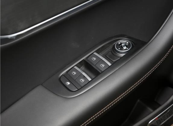 瑞虎8 2020款 1.5TCI 自动特供版 7座 车厢座椅   门窗控制