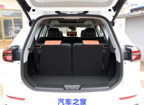 瑞虎8 2021款 鲲鹏版 390TGDI 自动扶摇版 车厢座椅   后备厢
