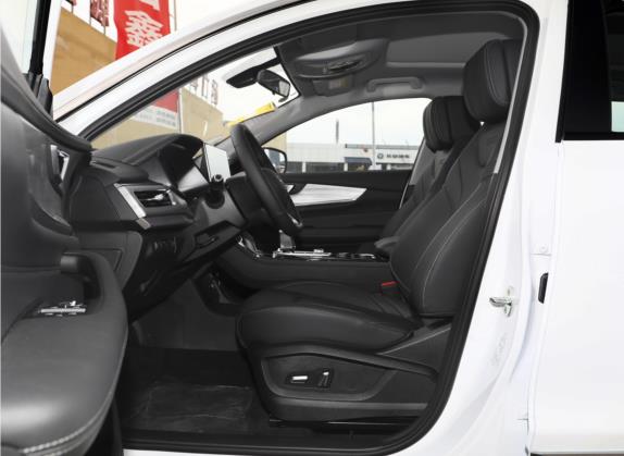 瑞虎8 2021款 鲲鹏版 390TGDI 自动逐风版 车厢座椅   前排空间