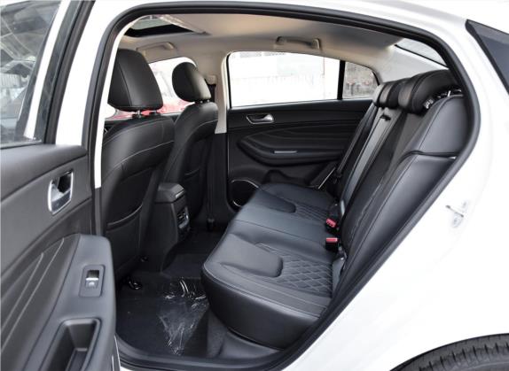 艾瑞泽GX 2018款 1.5T CVT睿色版 国V 车厢座椅   后排空间