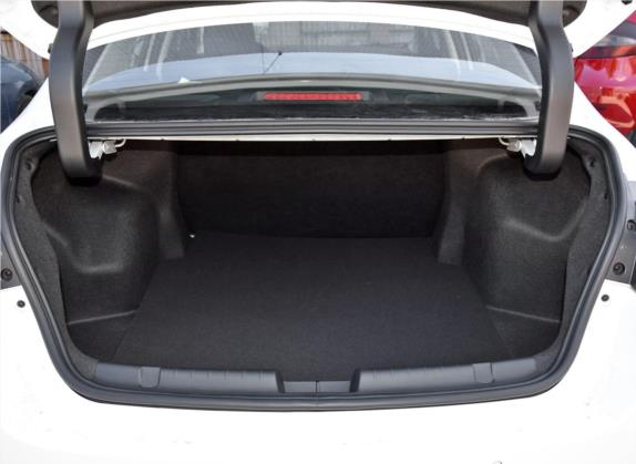 艾瑞泽GX 2018款 1.5T CVT睿色版 国V 车厢座椅   后备厢