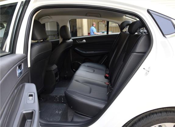 艾瑞泽GX 2018款 1.5T 手动劲色版 国V 车厢座椅   后排空间