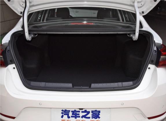 艾瑞泽GX 2018款 1.5T 手动劲色版 国V 车厢座椅   后备厢