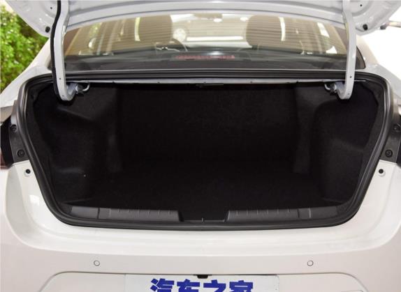艾瑞泽GX 2018款 1.5T 手动型色版 国V 车厢座椅   后备厢