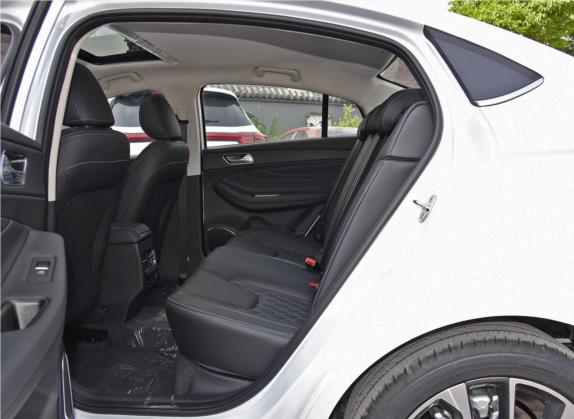 艾瑞泽GX 2019款 1.5T CVT新型色版 国VI 车厢座椅   后排空间