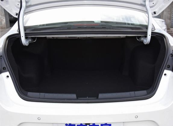 艾瑞泽GX 2019款 1.5T CVT新型色版 国VI 车厢座椅   后备厢