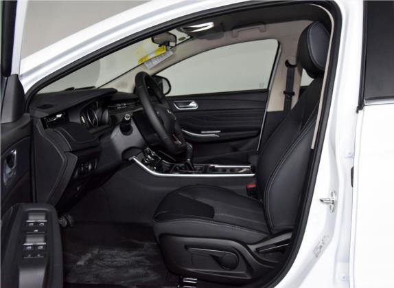 艾瑞泽GX 2019款 Pro 1.5T 手动劲色版 国VI 车厢座椅   前排空间