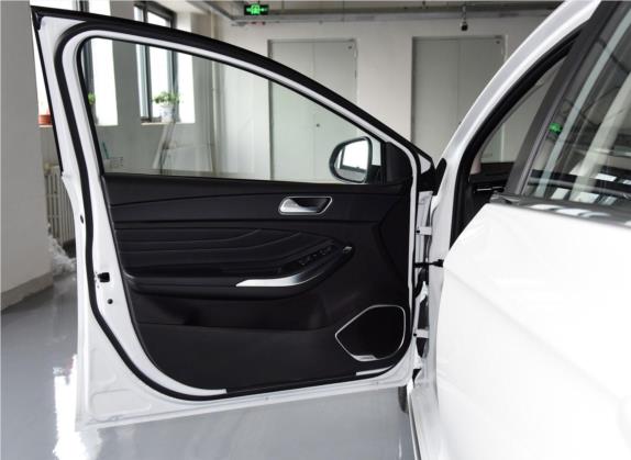 艾瑞泽GX 2019款 Pro 1.5T 手动劲色版 国VI 车厢座椅   前门板