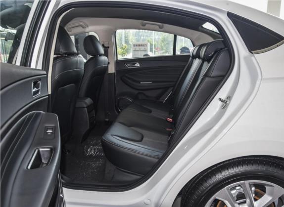 艾瑞泽GX 2019款 Pro 1.5T CVT劲色版 国VI 车厢座椅   后排空间