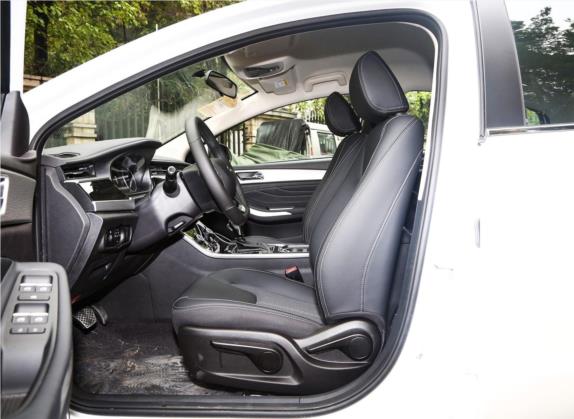 艾瑞泽GX 2019款  冠军版 1.5L CVT时尚型 车厢座椅   前排空间