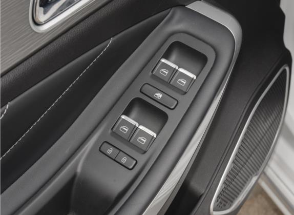 艾瑞泽GX 2021款 冠军版 1.5L CVT尊享版 车厢座椅   门窗控制