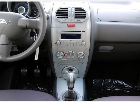 奇瑞A1 2007款 1.3L 手动舒适型 中控类   中控台