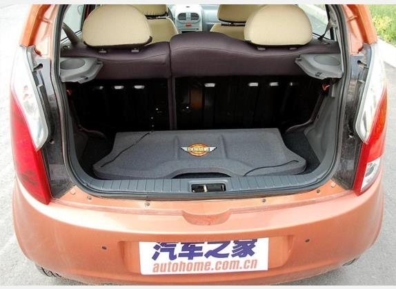 奇瑞A1 2007款 1.3L 手动舒适型 车厢座椅   后备厢