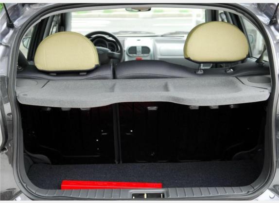 奇瑞A1 2009款 1.3L 手动舒适型 车厢座椅   后备厢