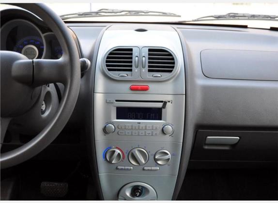 奇瑞A1 2009款 1.3L AMT舒适型 中控类   中控台