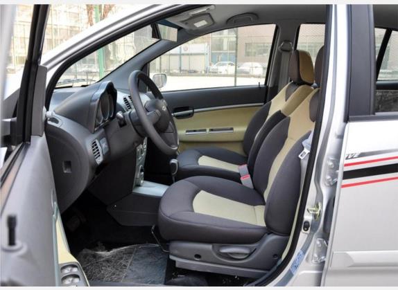 奇瑞A1 2009款 1.3L AMT舒适型 车厢座椅   前排空间