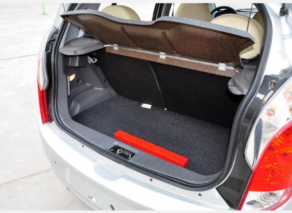 奇瑞A1 2009款 1.3L AMT舒适型 车厢座椅   后备厢