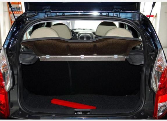 奇瑞A1 2009款 1.3L 手动实力型 车厢座椅   后备厢