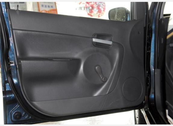奇瑞A1 2009款 1.3L 手动实力型 车厢座椅   门窗控制