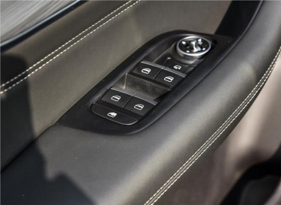 瑞虎8 PLUS鲲鹏e+ 2022款 PHEV 1.5T风范e+ 车厢座椅   门窗控制