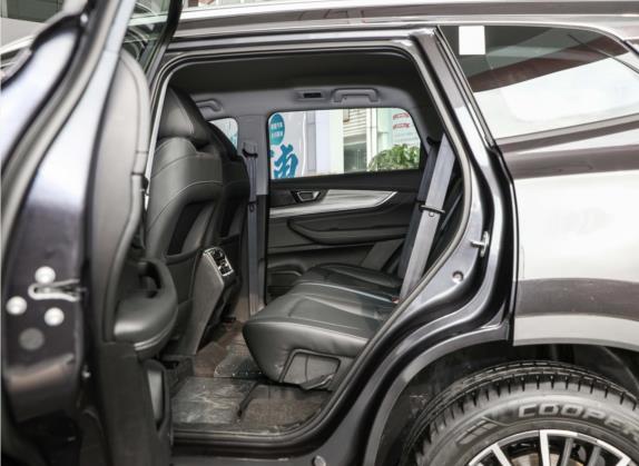 瑞虎8 PLUS鲲鹏e+ 2022款 PHEV 1.5T都市e+ 车厢座椅   后排空间
