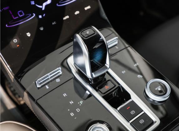 瑞虎8 PLUS鲲鹏e+ 2022款 PHEV 1.5T都市e+ 中控类   挡把