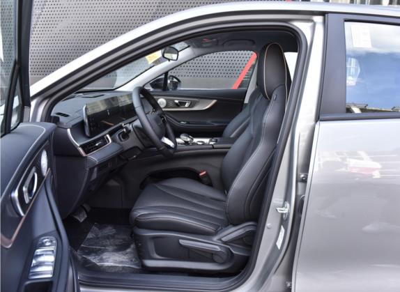欧萌达 2022款 1.5T CVT元界版 车厢座椅   前排空间