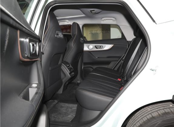 欧萌达 2022款 1.6TGDI DCT多维版 车厢座椅   后排空间