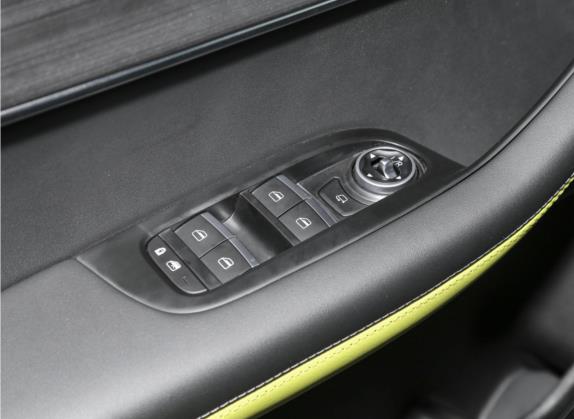 瑞虎7 PLUS 2022款 1.5T CVT 贵妃黄限定版 尊贵型 车厢座椅   门窗控制