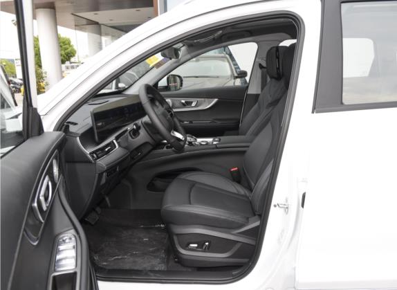 瑞虎8 PRO 2022款 290T 两驱天穹版 5座 车厢座椅   前排空间