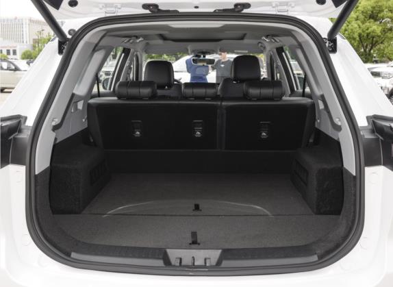 瑞虎8 PRO 2022款 290T 两驱天穹版 5座 车厢座椅   后备厢