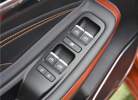 艾瑞泽5 GT 2022款 1.6T DCT驰 车厢座椅   门窗控制