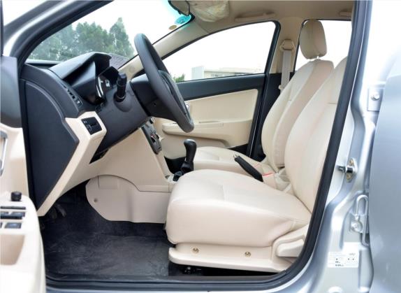 风云2 2013款 掀背 1.5L 手动畅意版 车厢座椅   前排空间