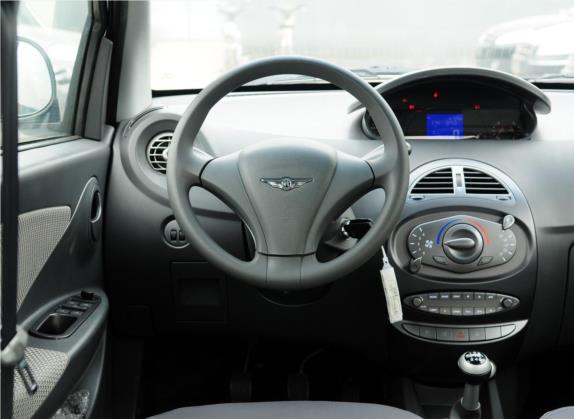 奇瑞X1 2012款 1.5L 手动舒享型 中控类   驾驶位