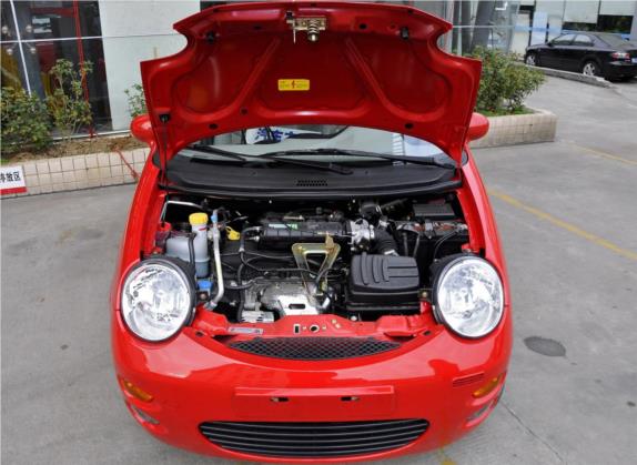奇瑞QQ3 2012款 梦想版 0.8L 手动梦想型 其他细节类   发动机舱