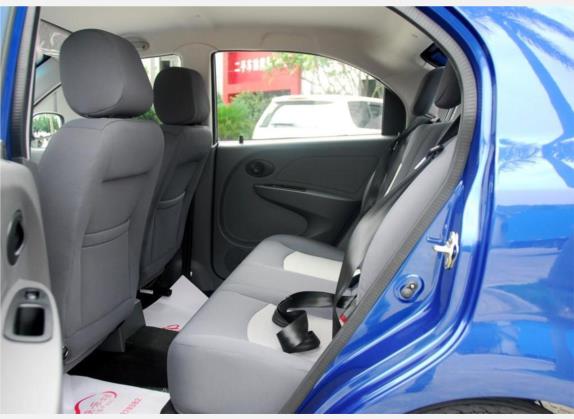 旗云1 2010款 1.0L 手动舒适型 车厢座椅   后排空间